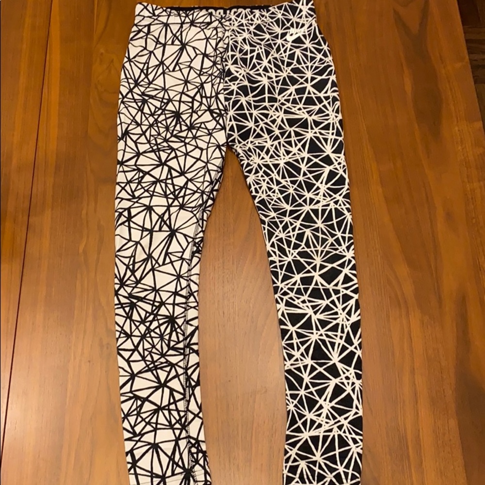 Nike leggings